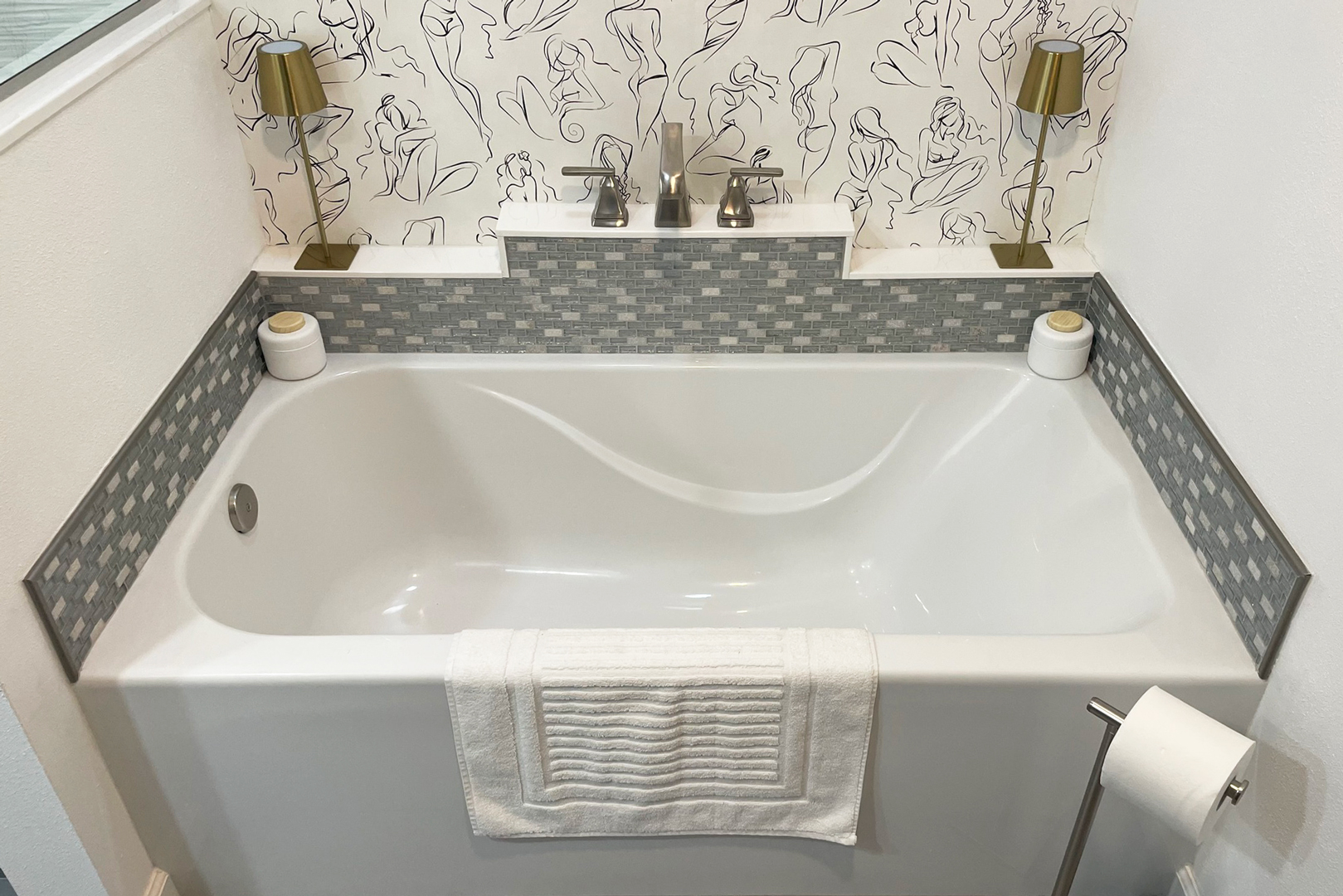 onyx-shower-soaking-tub-2